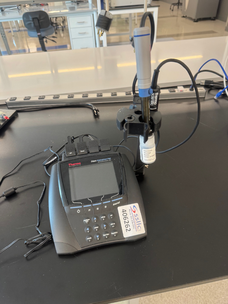 Image of Thermo Orion VersStar Pro Advanced Electrochemistry Meter